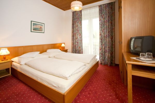 Hotel Velden Bacherlwirt (Velden am Wörthersee)